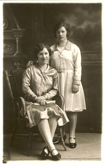Jeannie standing 1919-20 with friend Jean Campbell