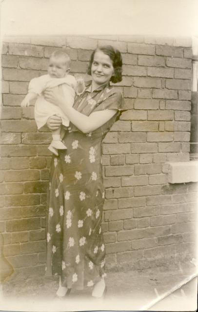 Jessie Catterson with son Roy