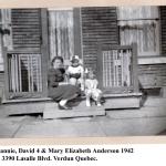 Jeannie, david 4 & Mary 1942